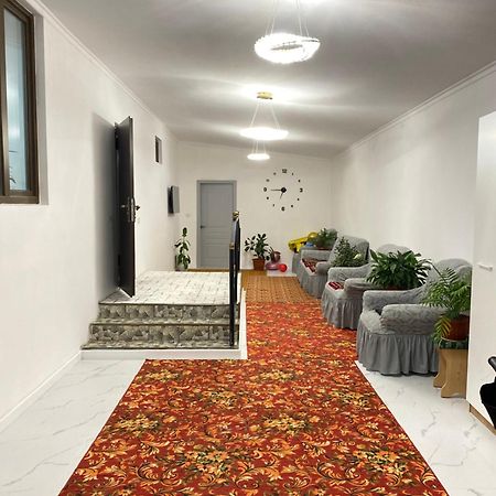 Guest House Glover Karakol Exterior photo
