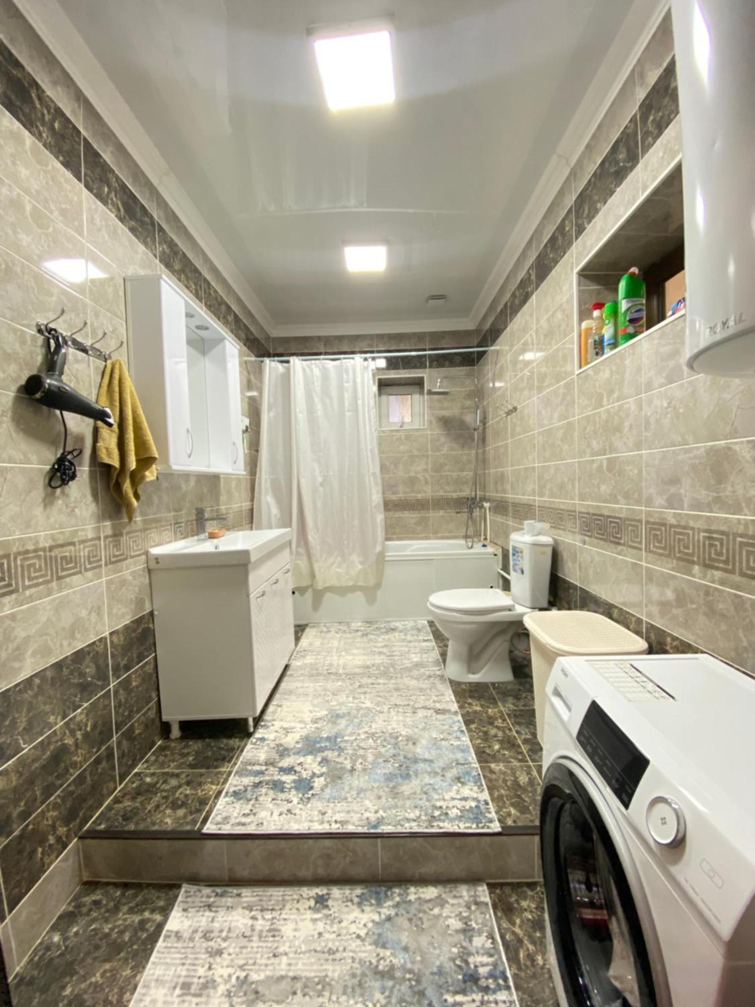 Guest House Glover Karakol Exterior photo