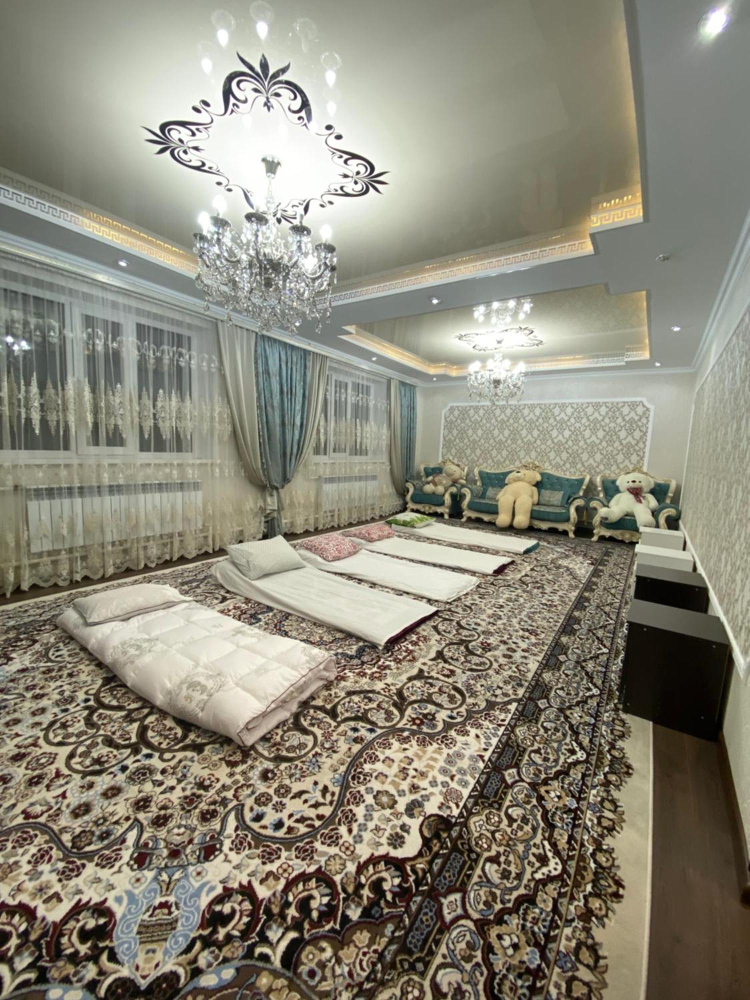Guest House Glover Karakol Exterior photo
