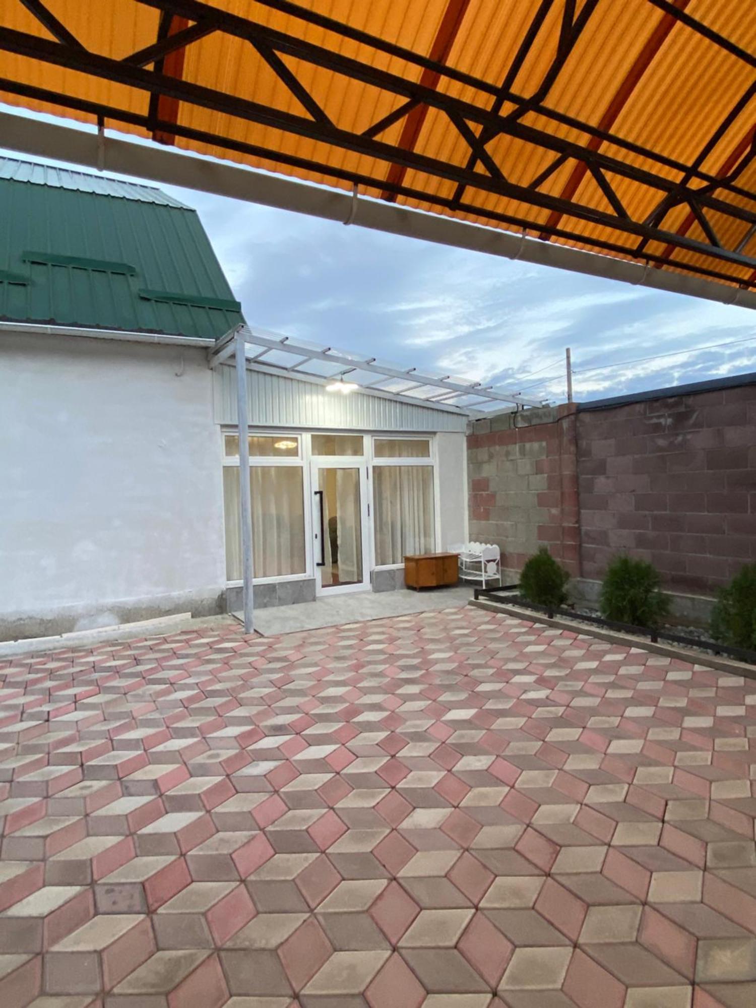 Guest House Glover Karakol Exterior photo